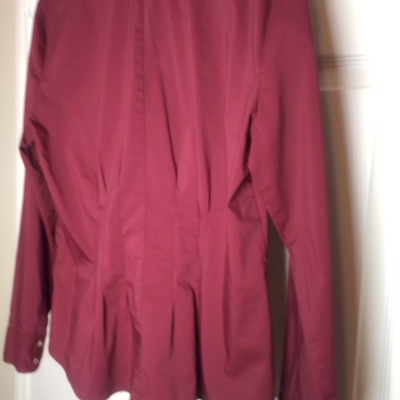 💕 3/$17th Avenue Long Sleeve Fitted 6 Jewel Button- Down Shirt Extra Button Ma… - Picture 2 of 4